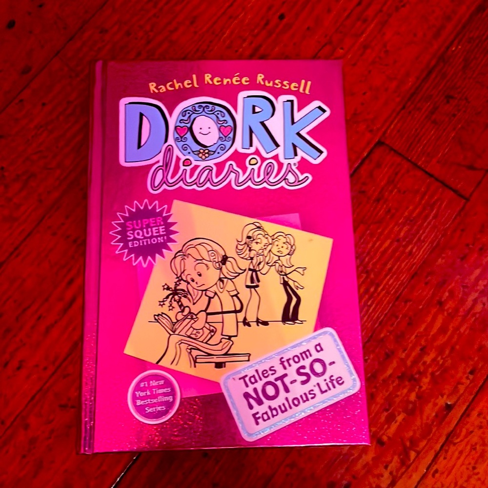 Kids Graphic Novel book Dork Diaries chapter book